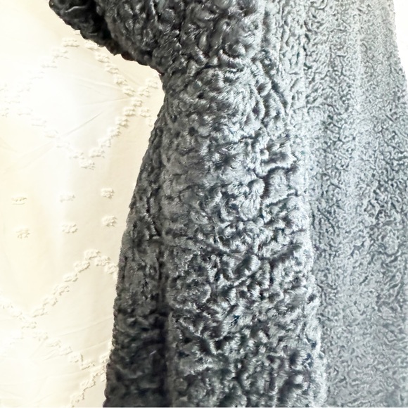 💎🥈 VINTAGE 60’s BALUT’s Furs Persian black lamb fur and beige mink collar - Picture 5 of 15